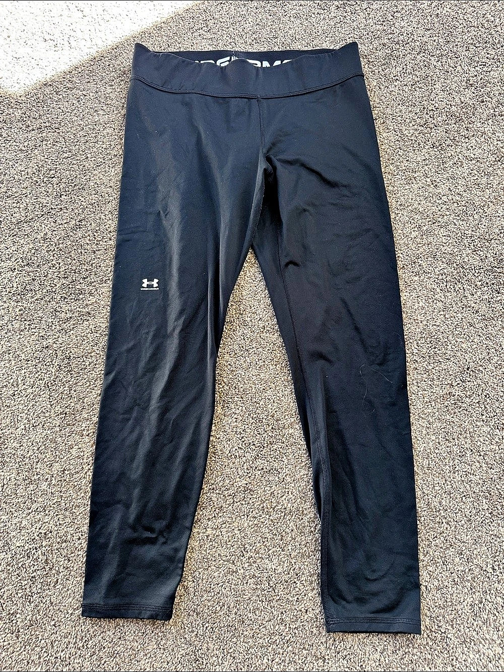 Under Armour Black Athletic Leggings Size Women’s Large EUC